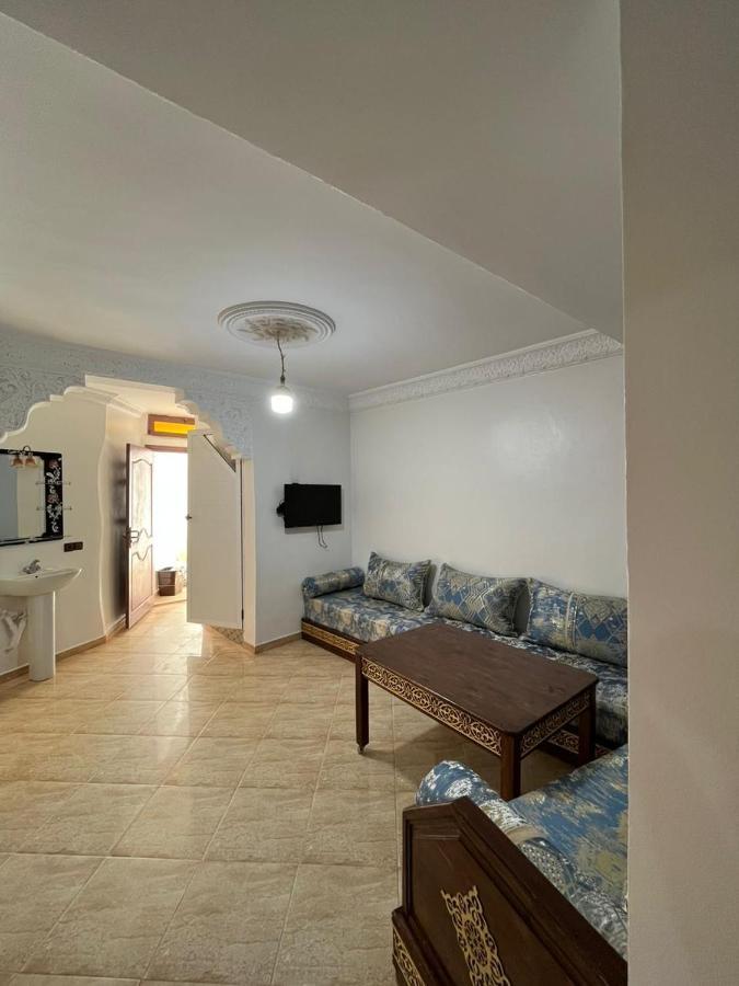 Colour Apartment *